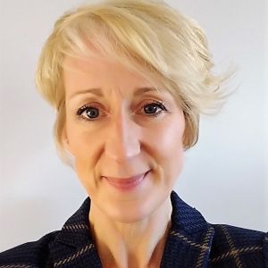 Emma Shackleton is the co-host of school behaviour secrets podcast. Meet her at Optimus Education conferences.